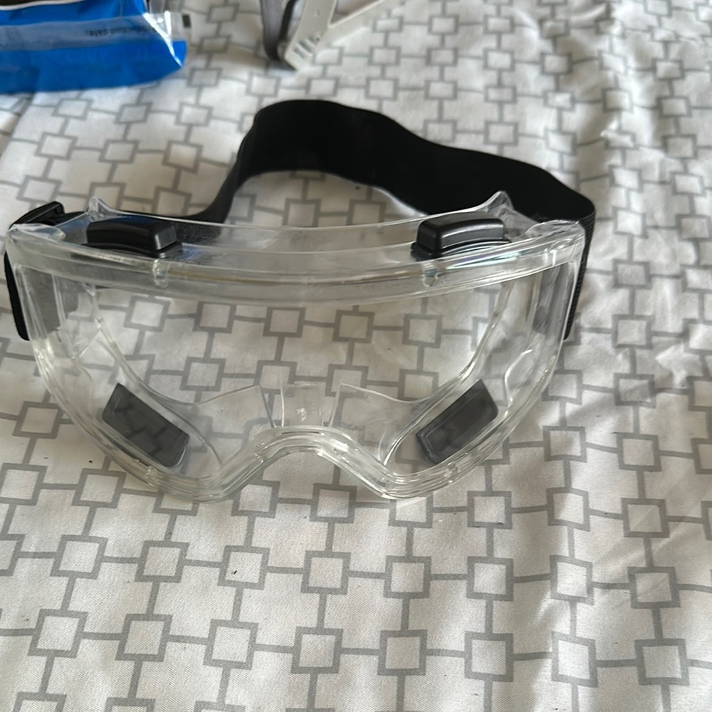 Respirator and Safety Goggles Set - Gray - Picture 6 of 9